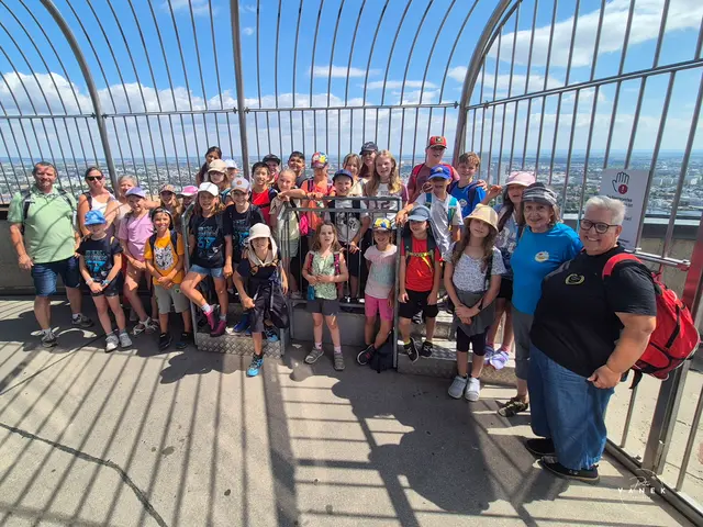 Die Kinder hatten viel Spaß am Donauturm.  | Foto: Gemeinde