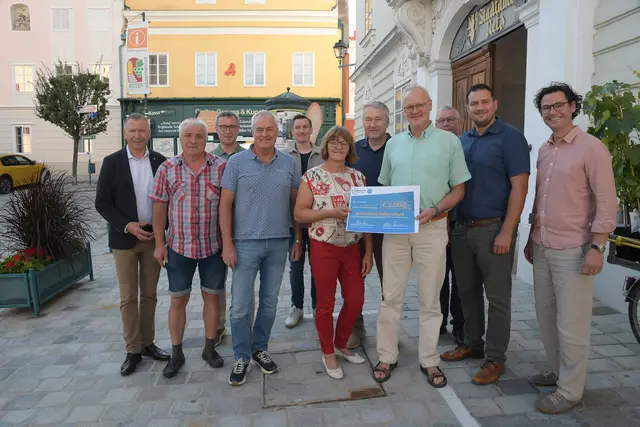 1. Platz: Baumfest Zellerndorf, Herbert Schneider und der Dorferneuerungsverein Zellerndorf | Foto: Franz Enzmann