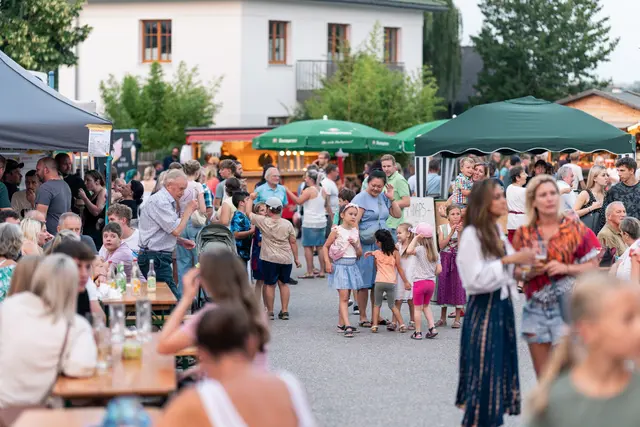 Das Fest ist um 17 Uhr eröffnet, die Musik startet um 17.30 Uhr.  | Foto: Hochzeitsfotograf – Gierlinger_Geboltskirchen