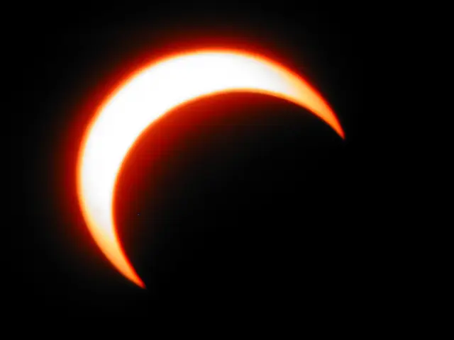 Aufnahmen von der Sonnenfinsternis am 31. Mai 2003. | Foto: Franz Hofstadler
