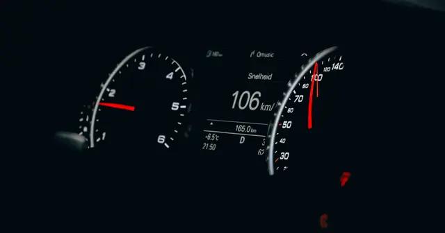 Mit 222 km/h auf der A9 ist am Mittwochabend ein Pkw-Lenker bei Rottenmann von der Polizei gestoppt worden. | Foto: sebastiaan stam auf Unsplash