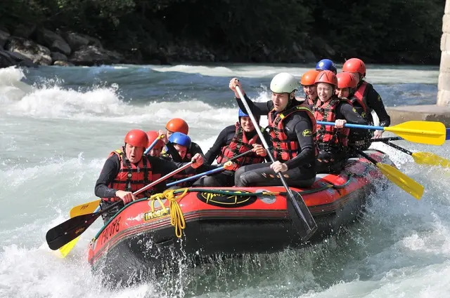 Actionreichen Wasserspaß gibt es im Gesäuse auf den Flüssen Enns und Salza.             | Foto: &lt;a href="https://pixabay.com/de/photos/rafting-wildwasser-rafting-293542/" onclick="window.open(this.href); return false;" rel="nofollow"&gt;Pixabay&lt;/a&gt; (Symbolbild)