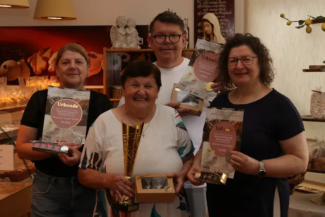 Das Team von "Aloisias Mehlspeis &amp; Kaffeestubn konnte sich beim österreichischen Konditorenwettbewerb auszeichnen. | Foto: Aloisia´s Mehlspeis und Kaffeestubn