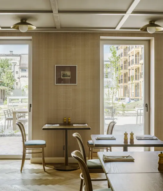 Hotel &amp; Wohnen Am Hirschengrün, Dietrich Untertrifaller, LP architektur  | Foto: Albrecht Schnabel