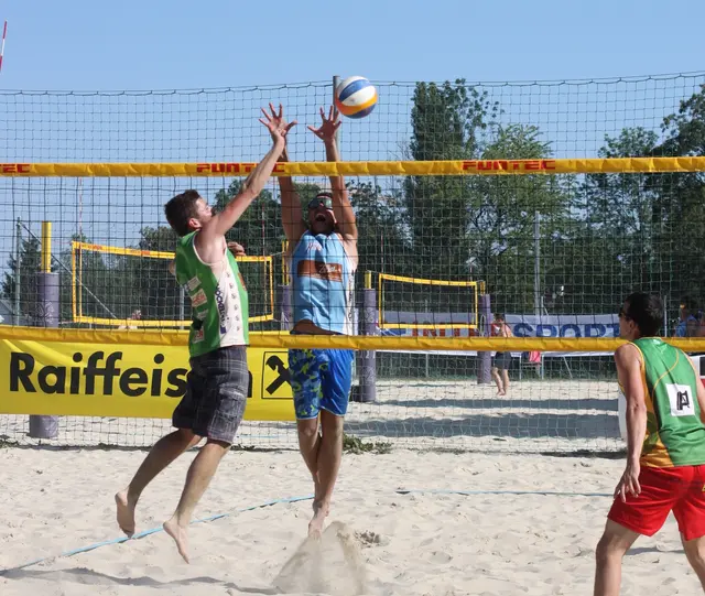 Im Weizer Schwimmbad wurde das Finalspiel des Schöckl-Cups 2026 ausgespielt.  | Foto: ATUS Weiz - Sektion Beachvolleyball
