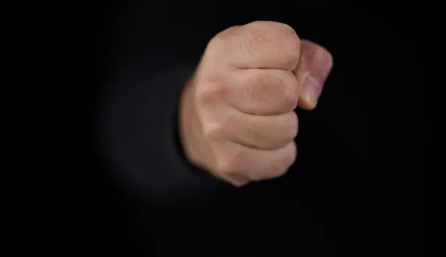 Couragiertes Eingreifen: Mitarbeiterin holt ihre gestohlene Geldbörse zurück und stoppt Verdächtigen. | Foto: Pexels (Symbolbild)
