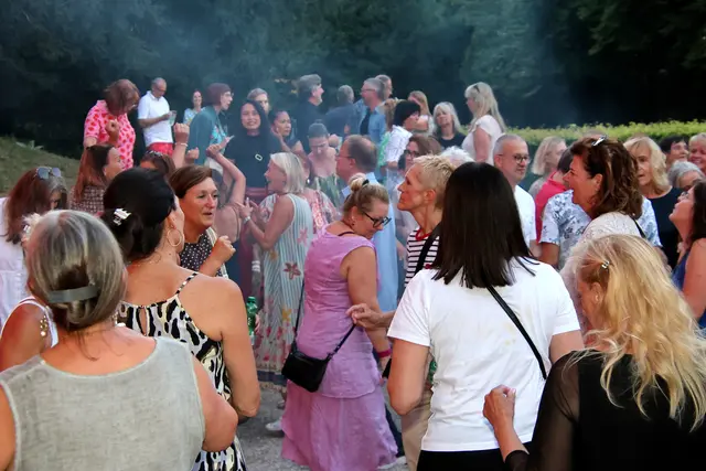 Das Silver Clubbing fand bei den Wasserspielen in Hellbrunn statt | Foto: Stadt Salzburg/Helmut Kronewitter
