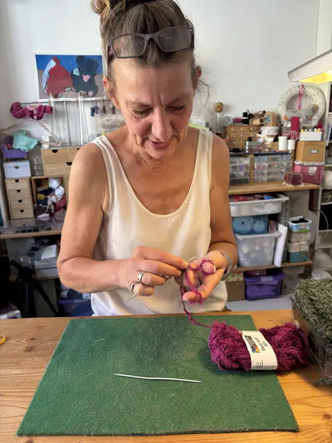 Ruhe und Geduld sind beim Arbeiten ein absolutes Muss!  | Foto: MeinBezirk/Barbara Babonitsch-Diewald