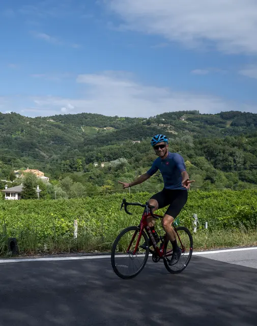 Das sind die Bilder, die Heinz Gatscher aus Axams auszeichnen: Höchste Belastung, aber immer top drauf - und auf den letzten Metern einer grandiosen Triumphfahrt! | Foto: Team Gatscher