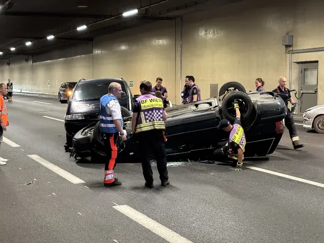 Vor dem Einsatz wurden die Fahrzeuge in Stellung gebracht. | Foto: Michael Marbacher/MeinBezirk