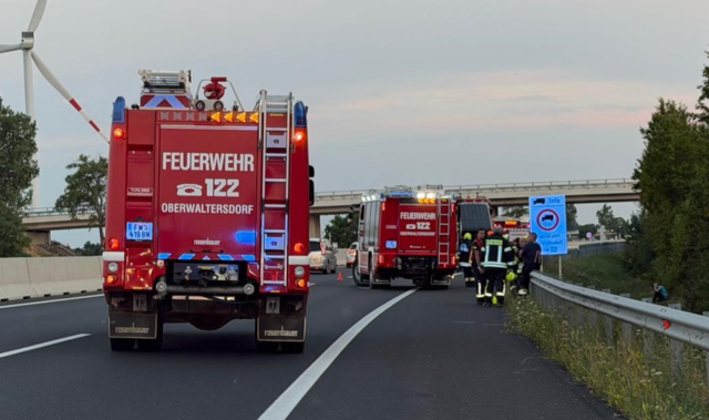 Ein Feuerlöscher statt großer Flammen: Ersthelfer verhinderten Schlimmeres auf der A3. | Foto: DOKU-NÖ