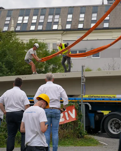 Die Mitarbeiter der Firma Pongratz hatten zu tun, Statiker Willi Acham war für das Projekt verantwortlich. | Foto: Stadtgemeinde Voitsberg/J. Reicher