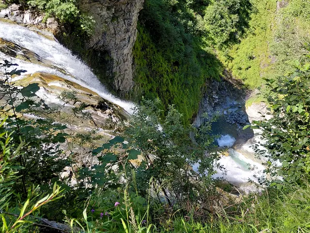 Tosendes Wasser  | Foto: H.Bachinger