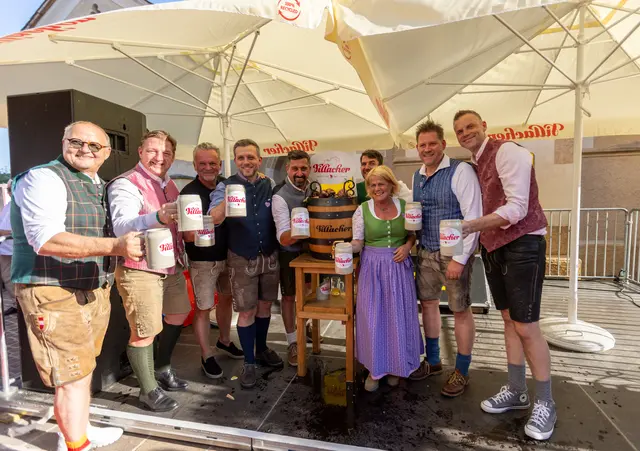 Mehr als 800 Hektoliter des eigens für den Villacher Kirchtag gebrauten Festbiers fanden begeisterte Abnehmerinnen und Abnehmer. | Foto: Handler/Brau Union