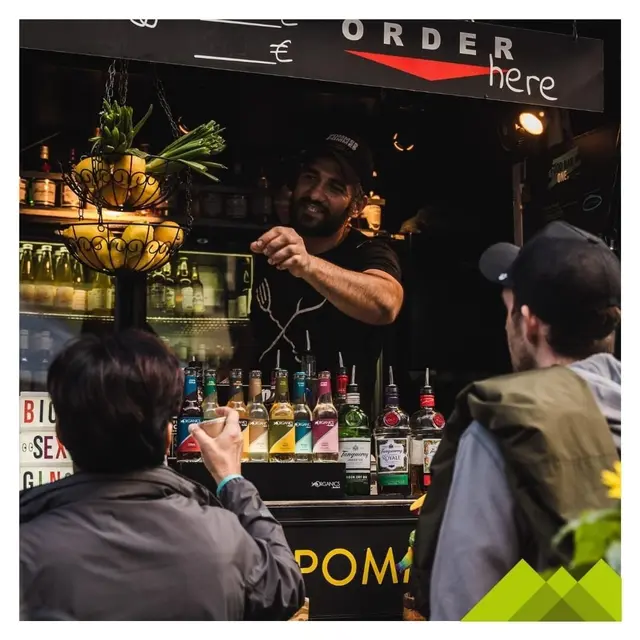 Besucherinnen und Besucher dürfen sich auf eine riesige Auswahl an Foodtrucks mit köstlichen Gerichten aus aller Welt freuen.  | Foto: Street Food Market Österreich