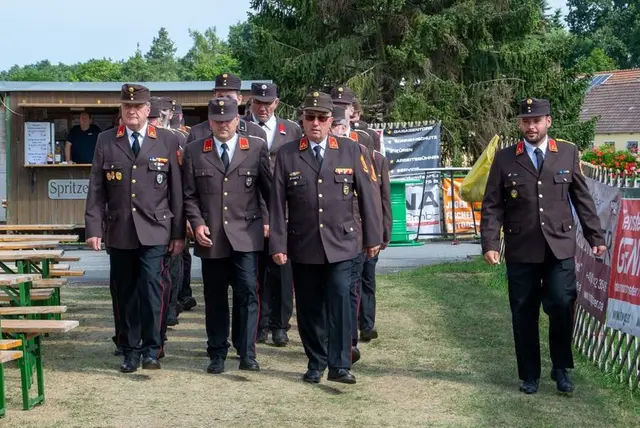 Die Freiwillige Feuerwehr Trabenreith feierte ihr Jubiläum und blickte gemeinsam mit zahlreichen Gästen auf eine lange Geschichte im Dienst der Bevölkerung zurück. | Foto: Kerstin Longin