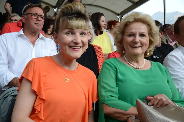 Kulturlandesrätin Melanie Wiener mit ihrer Mutter. | Foto: Schletterer