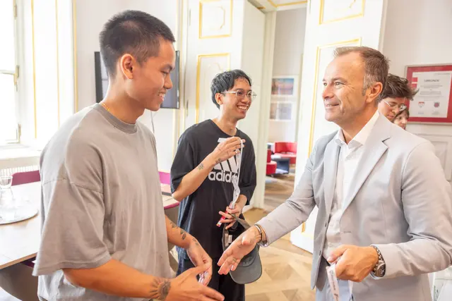 Die Gewinner des Band- und DJ-Contests von "Live in Salzburg" waren zu Gast im Schloss Mirabell. Sie sind Ende August an vier Tagen im Volksgarten zu sehen. | Foto: Stadt Salzburg/Wilbild