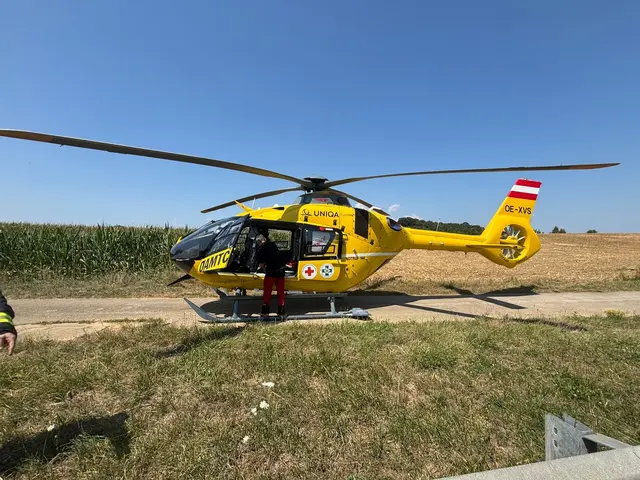 Auch der Notarzthubschrauber Christophorus 16 war im Einsatz.  | Foto: Freiwillige Feuerwehr Oberwart