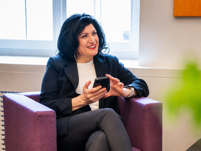 LA Zeliha Arslan (Grüne) im Sommergespräch 2026. | Foto: Grüne