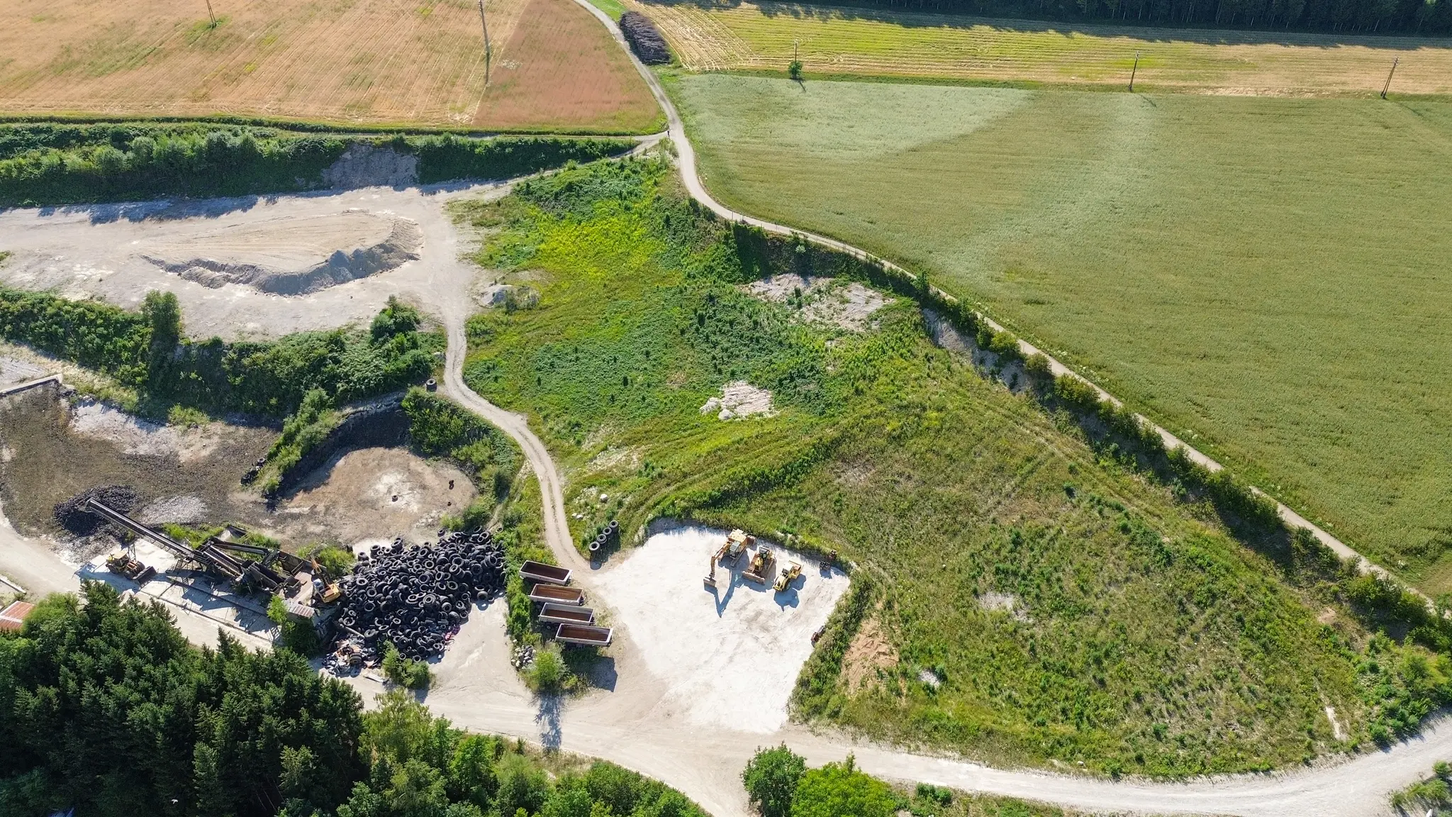 Used tires in Ohlsdorf: Environmental lawyer Martin Donat demands a course ...