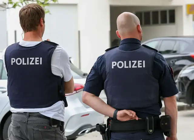 Mann am Südtiroler Platz grundlos attackiert, aggressiver Täter festgenommen. (Symbolbild) | Foto: Franz Neumayr