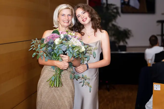 Intendantin Michaela Reith mit ihrer Tochter Marie Lou Reith. | Foto: Michelle Hirnsberger