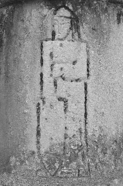 Nibelungenbrunnen, auch Rüdigerbrunnen, des akademischen Bildhauers Oskar Höfinger in der Oskar-Kokoschka-Straße in Pöchlarn (Detail: Figur aus dem Nibelungenlied). | Foto: Hans-Peter Kriener