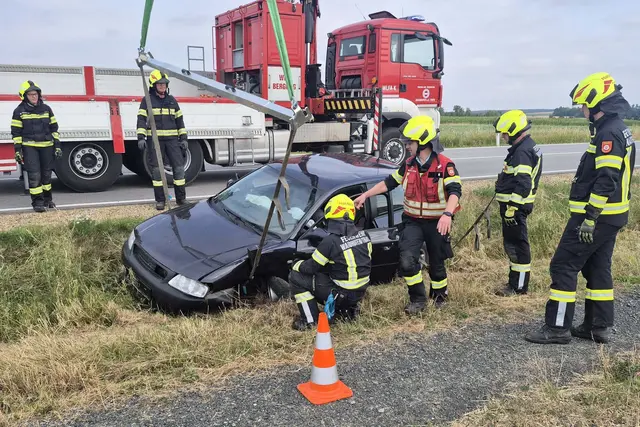 Bergung des Unfallfahrzeugs | Foto: FF Waidhofen/Thaya
