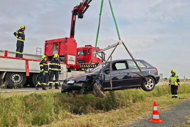 Bergung des Unfallfahrzeugs | Foto: FF Waidhofen/Thaya