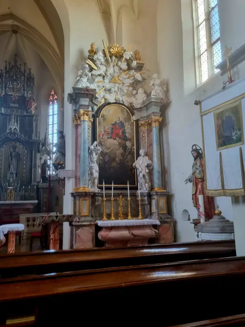 Rechter Seitenaltar  | Foto: Manuela Jeindl 