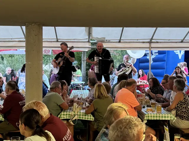 Die "Last Minute Call Boys" sorgten für ausgelassene Stimmung bis in die Nacht hinein. | Foto: Elena Fuchsbauer