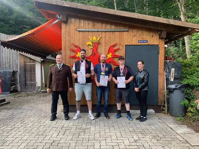 V.l.n.r.:
Peter Schinnerl (Landessportleiter SGKP)
Thorben Jureczko (SG Hopfgarten)
Matthias Schneider (SG Sportschützen Brixlegg)
Christoph Bindhammer (SG Hopfgarten)
Joe-Anne Mair (SG Sportschützen St. Johann) | Foto: Anna-Susanne Paar
