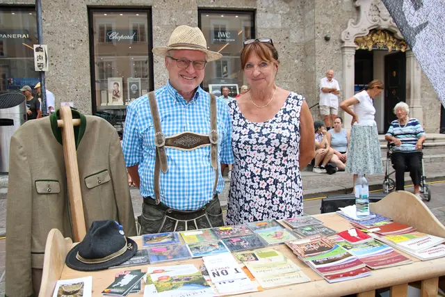 Informationen über die Volkskultur gaben Gundula und Hans-Peter.