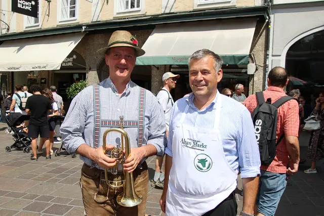 Mario Reindl mit Musiker und Gastronom Walter Bankhammer.