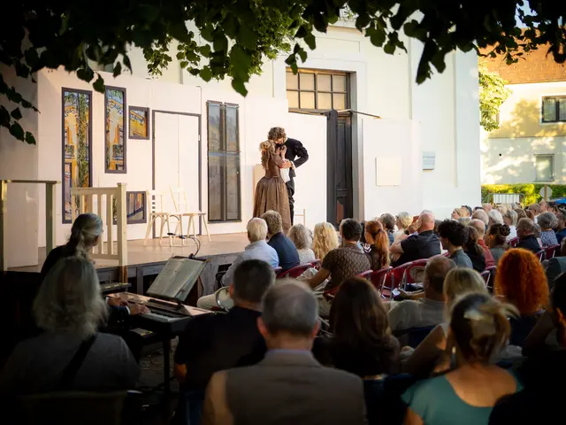 Sandra Högl und Niklas Zoubek überzeugten das Publikum mit Witz und Charme. | Foto: Andreas Hafenscher, KBB