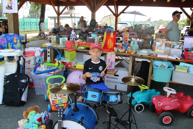 Ein besonderer Publikumsmagnet war der bereits zum sechsten Mal veranstaltete Kinderflohmarkt. | Foto: Marktgemeinde Premstätten
