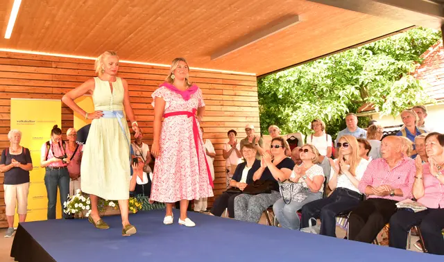 Hitzegwandl ohne Bluse | Foto: Herbert Schleich