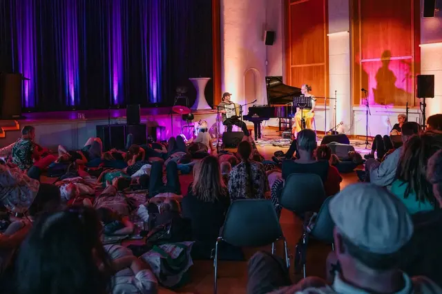 Musik spielt bei Susanne Konstanze Weber und Sandy Lopicic eine große Rolle. | Foto: Johanna Lamprecht