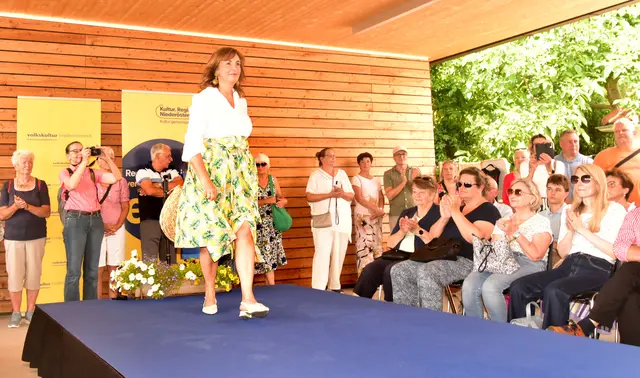 Fesch im Blumenkleid | Foto: Herbert Schleich