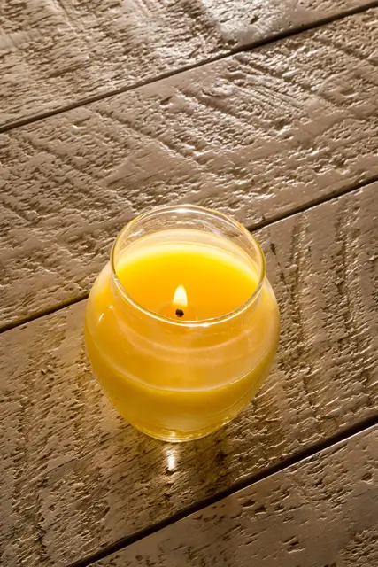 Lavendelöl, Teebaumöl oder Citronella gelten als bewährte natürliche Mittel.  | Foto: JFJacobsz/Smarterpix