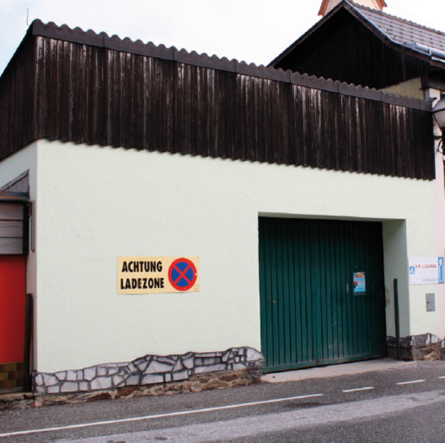 Damals-Foto: So präsentierte sich das Gebäude vor dem Umbau im Mai 2011. | Foto: privat