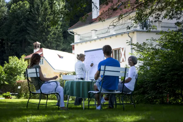 Mit einem erweiterten Seminarangebot will die Tourismusakademie Beschäftigte in der Branche gezielt auf neue Aufgaben vorbereiten. | Foto: Steiermark Tourismus/Tom Lamm
