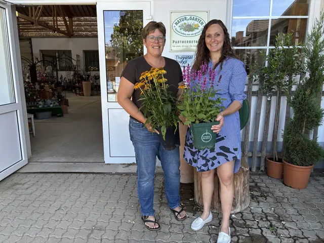 Viktoria Hutter zu Gast bei Steffi Bauer in der Baumschule Bauer in Merkengersch - ein Partnerbetrieb von Natur im Garten | Foto: VPNÖ