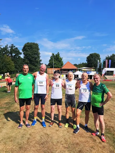 Die Masters-Meisterschaften in Leibnitz wurden von den Brucker Athleten mehr als erfolgreich bestritten. V. l.: Plank, Hary, Höfler, Stumpf, Lenger, Tomaschek | Foto: ATUS Bruck