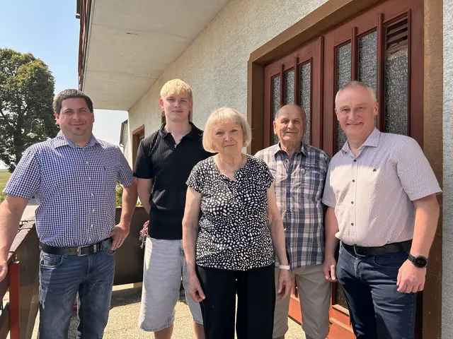 Geschäftsführender Gemeinderat und Ortsvorsteher Michael Habison, Cornelius Berthold, Christine Malzer, Walter Malzer, Bgm. Andreas Kozar (v.l.). | Foto: Gemeinde Reingers