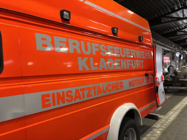 Die Taucher der Berufsfeuerwehr wurden zum Längsee alarmiert. (Symbolfoto) | Foto: MeinBezirk/Evelyn Wanz