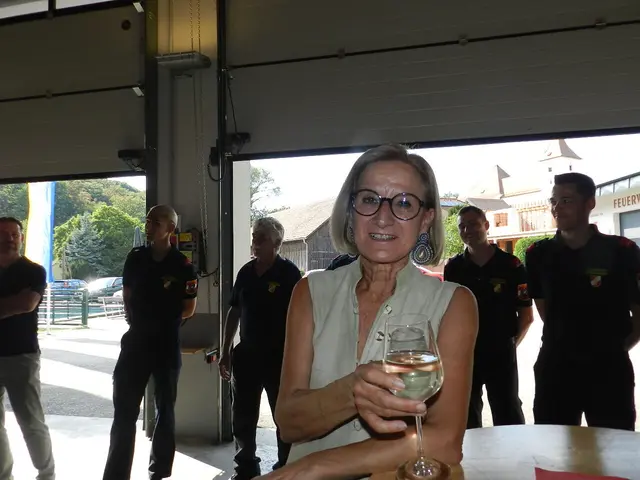 Die Frau Landeshauptfrau fühlte sich sehr wohl bei der Feuerwehr Johannesberg. | Foto: Heribert Punz