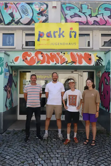 Das Park In Jugendhaus feiert heuer 50 Jahre: Markus Neufeind, Leiter des Jugendhaus Park In Hall und sein Team haben für die Jugendlichen immer ein offenes Ohr. | Foto: Kendlbacher