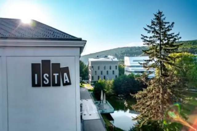 Das Institute of Science and Technology Austria (ISTA) in Klosterneuburg liegt nur wenige Kilometer außerhalb von Wien. | Foto: ISTA - Magic Lemur Productions